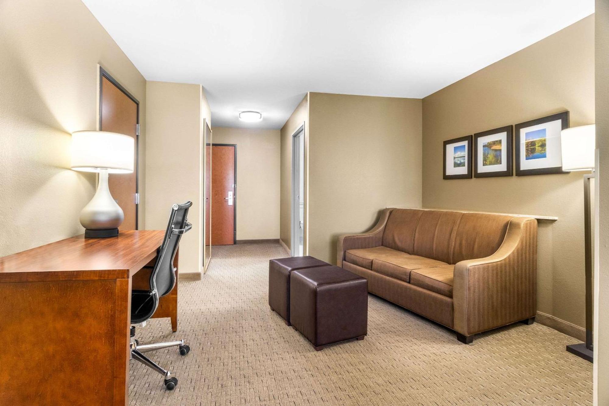 Comfort Suites Mount Vernon Exterior foto