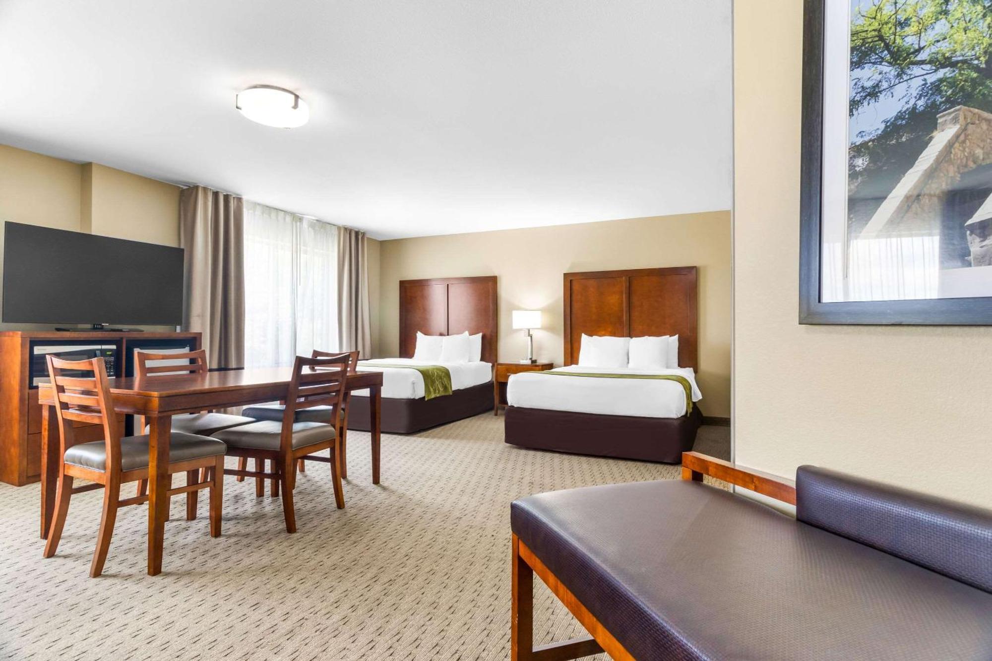 Comfort Suites Mount Vernon Exterior foto