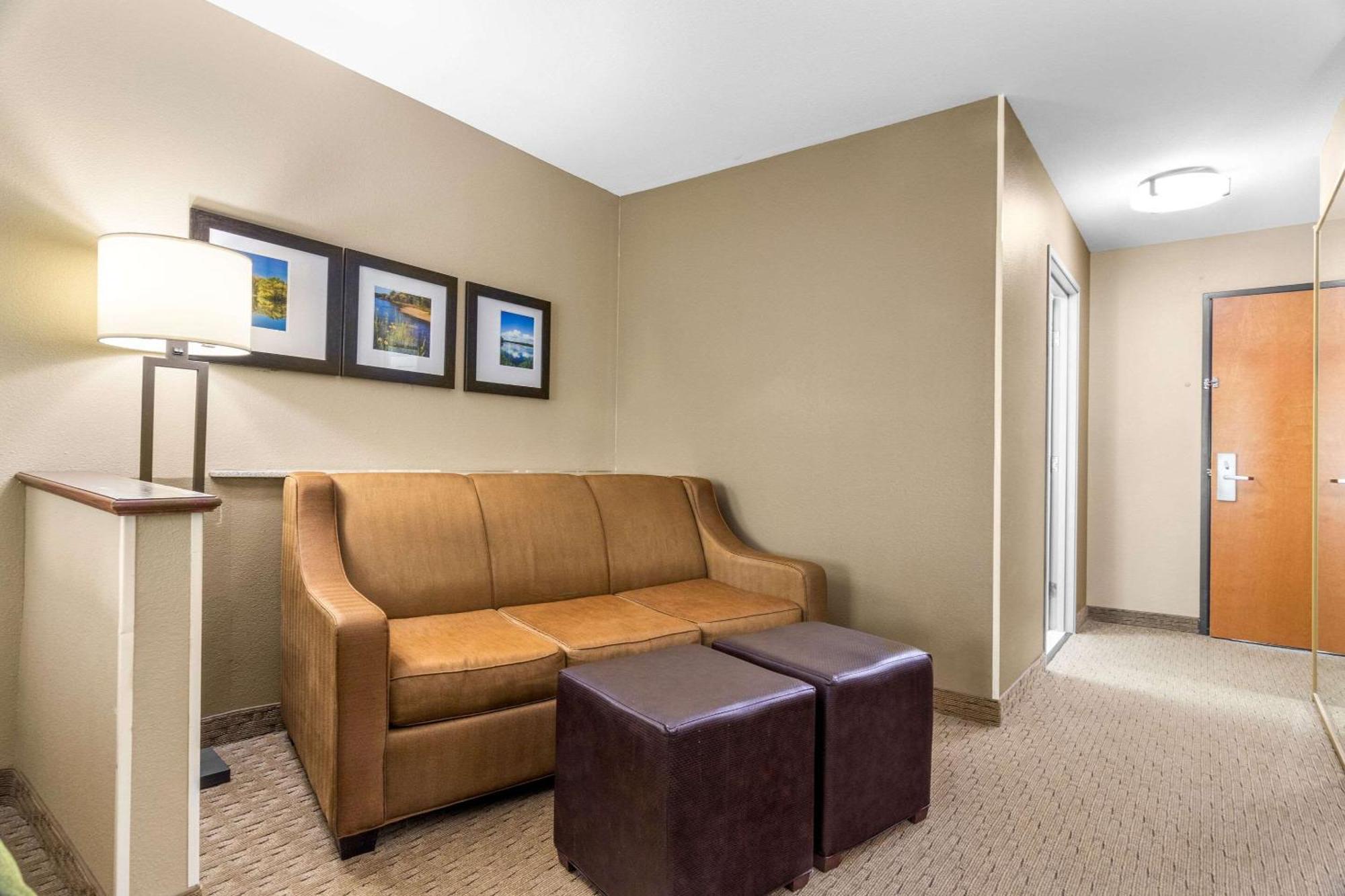 Comfort Suites Mount Vernon Exterior foto